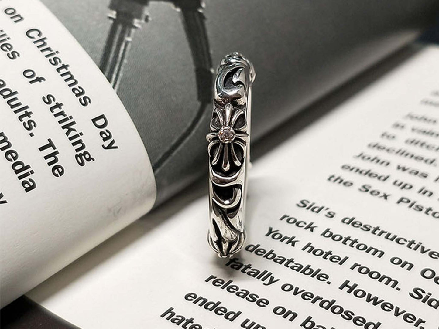 Chrome Hearts Four Crosses Flower Ring, 925 Silver Punk Statement Ring for Couples